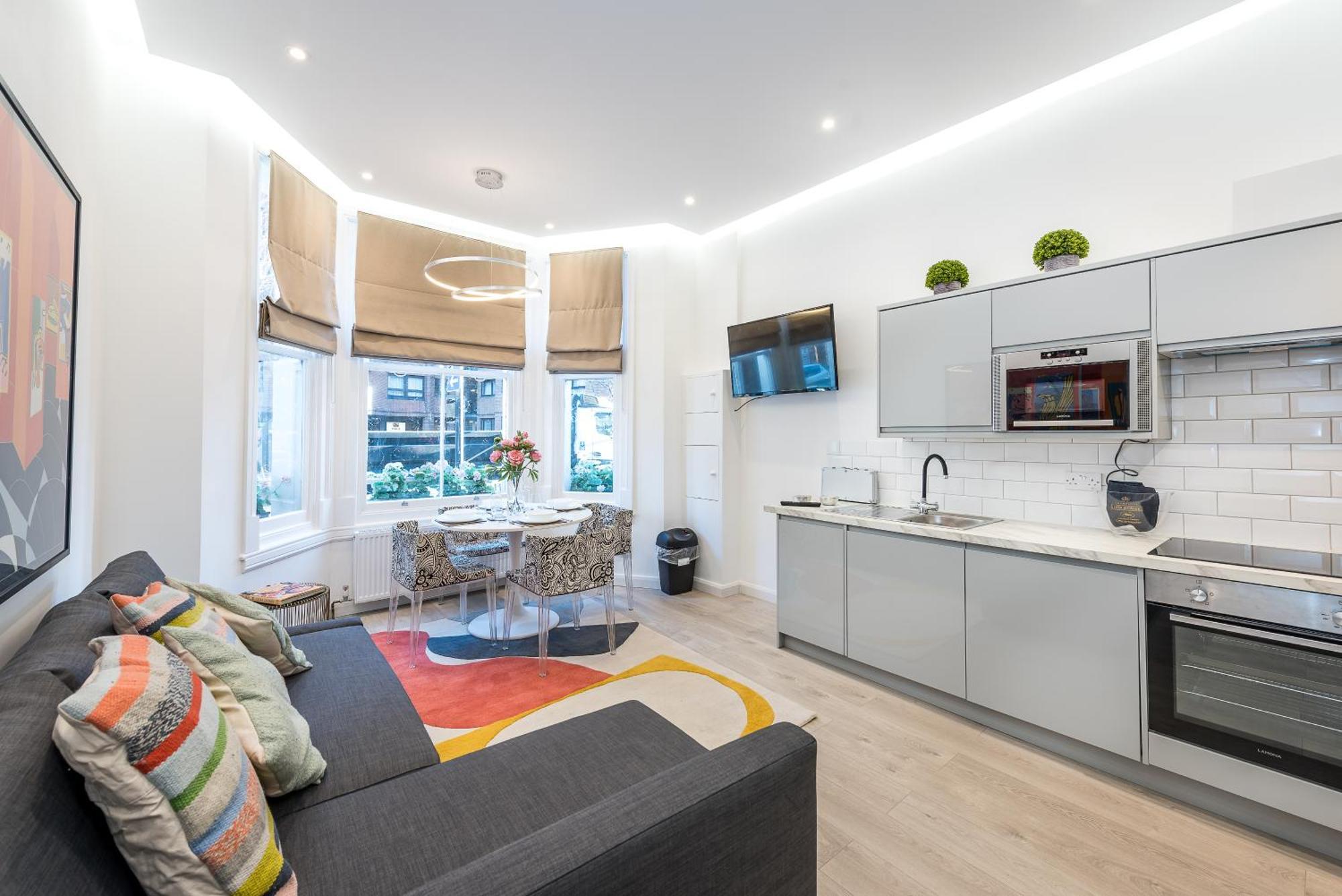 Appartamento Casa Italia Near Kings Road In Chelsea With Wifi & Washing Machine Londra Esterno foto